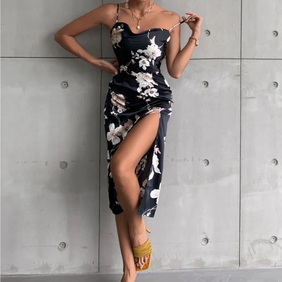 Floral Black Dress - Picture 3 of 4